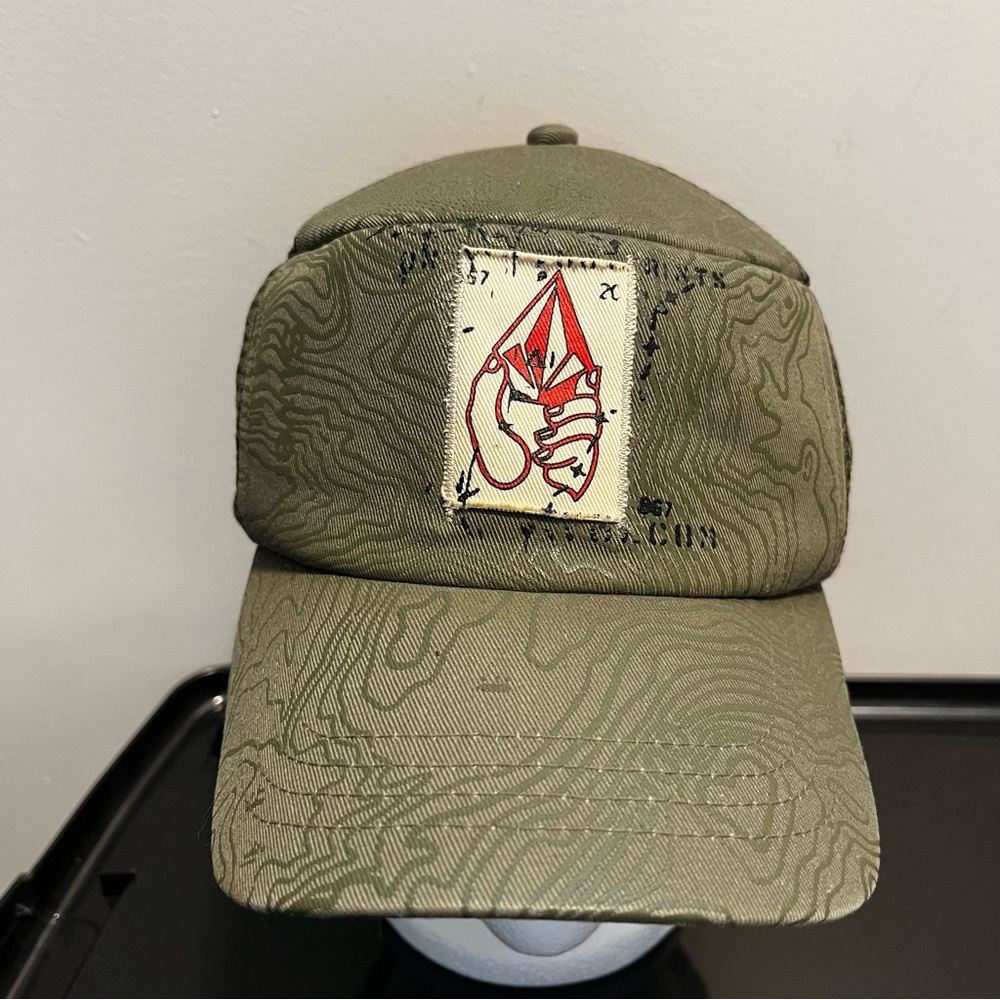 Volcom | Snapback Hat - Picture 2 of 12